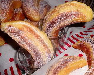 Булочки с банановой начинкой