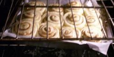 булочки с корицей и орехами