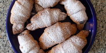 круассаны с шоколадной маковой начинкой