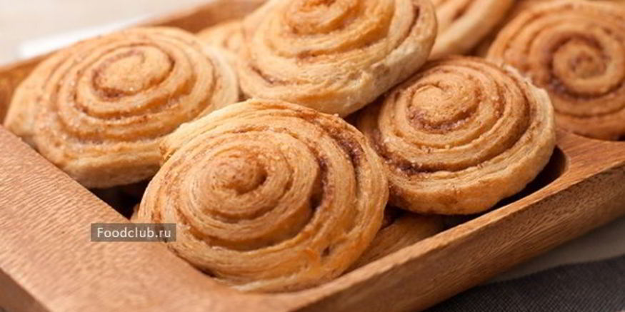 Рецепт слоеных булочек с корицей