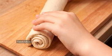 слоеные булочки с корицей