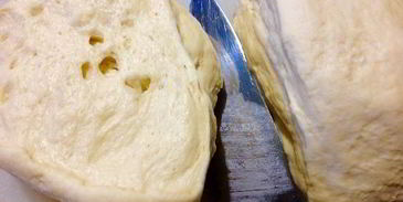 сырные булочки с базиликом на картофельно-дрожжевом тесте