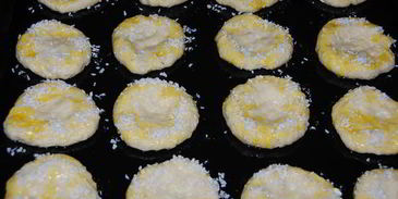 сырные плюшки с ягодами