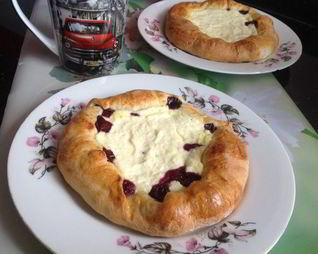 Ватрушки с сюрпризом