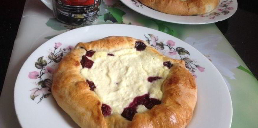 Рецепт ватрушек с сюрпризом