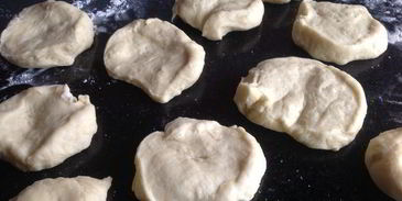 ватрушки с сюрпризом