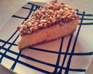 Чизкейк с арахисовой пастой