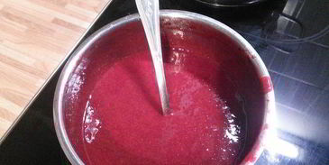 мини-чизкейк из козьего сыра с малиной