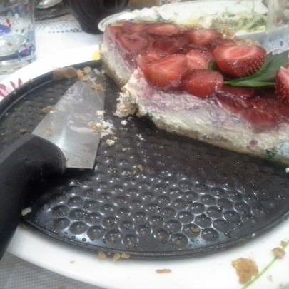 Воздушный клубничный чизкейк