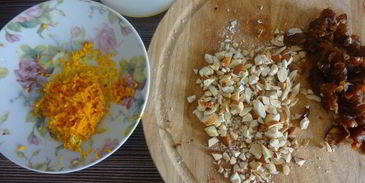 апельсиновые кексы и печенье с орехами и финиками