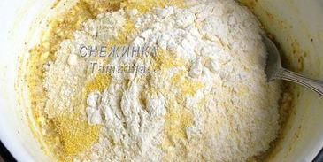 ароматный миндальный кекс с малиной