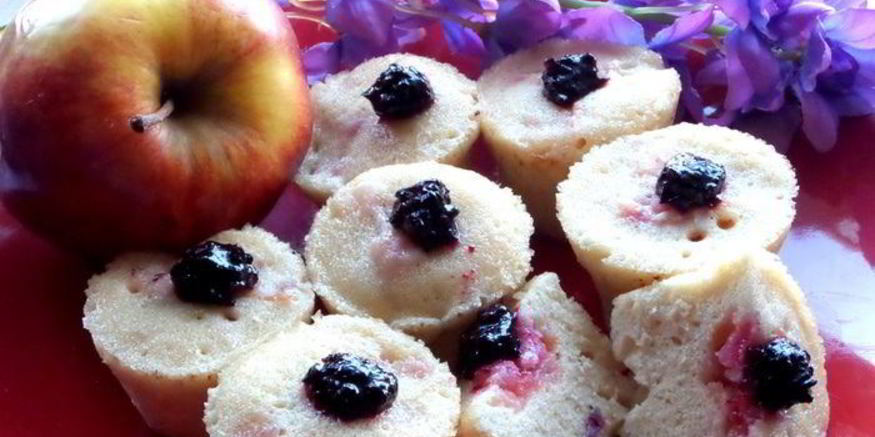 Рецепт кексов с яблоками за 3 минуты