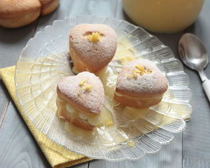 Кексы-валентинки с лимонным курдом