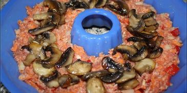 мясной кекс с грибами лесная полянка