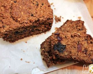 Овсяный кекс с черносливом, апельсином и имбирем