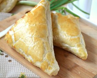 Хачапури из готового слоеного теста