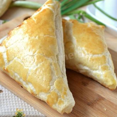 Хачапури из готового слоеного теста