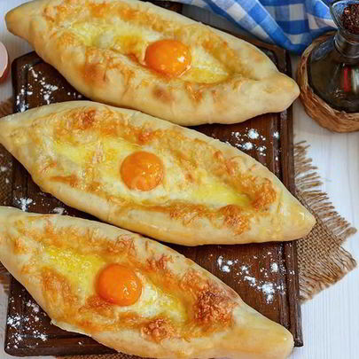 Хачапури с сыром по аджарски