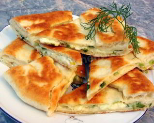 Тбилисские хачапури с сыром на сковороде