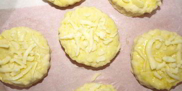 английские сырные сконы