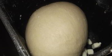 белый хлеб с кедровым орехом