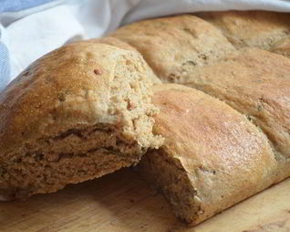 Чесночный хлеб с петрушкой