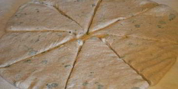 чесночный хлеб с петрушкой