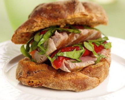 Чиабатта с тунцом, овощами и зеленью Элита