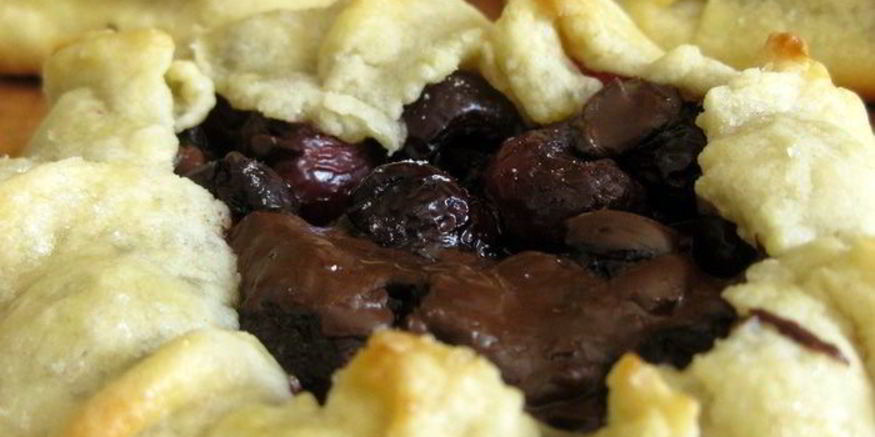 Рецепт галет с черешней и шоколадом