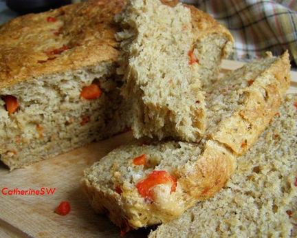 Гречневый хлеб с печеным перцем