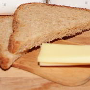 Рецепт Хлеба с вялеными томатами и луком