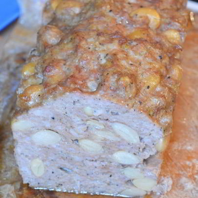 Мясной хлеб с фасолью