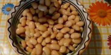 мясной хлеб с фасолью