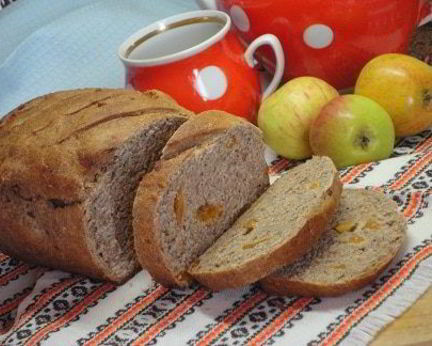 Ореховый закусочный хлеб с курагой