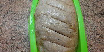 ореховый закусочный хлеб с курагой