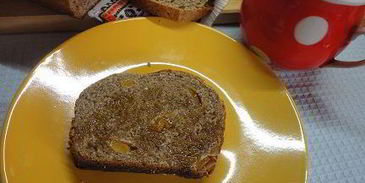 ореховый закусочный хлеб с курагой