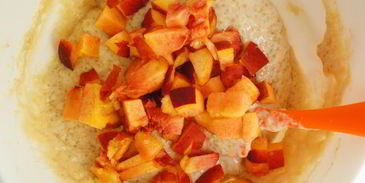 персиковый хлеб со штройзелем из овсяных хлопьев