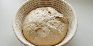 пшеничный хлеб на ржаной закваске