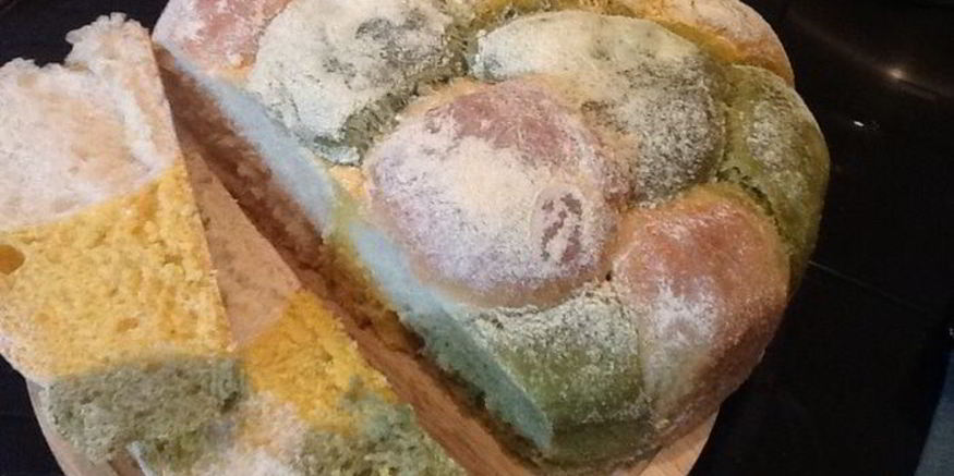 Рецепт разноцветного хлебушка с тыквой и щавелем