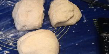 разноцветный хлебушек с тыквой и щавелем