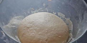 сладкий итальянский хлеб с виноградом