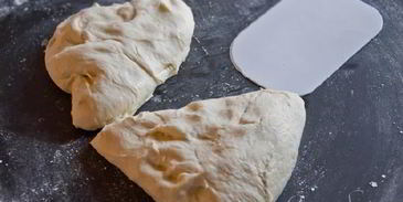 сладкий итальянский хлеб с виноградом