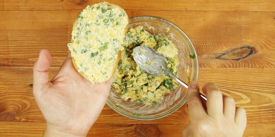 Рецепт запеченного хлеба с сыром