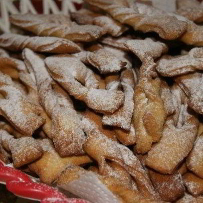 Хворост с сахаром