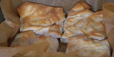 конвертики из фило с запеченными яблоками