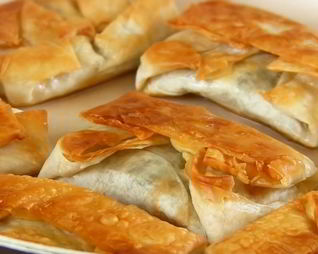 Хрустящие конвертики из лаваша с начинкой