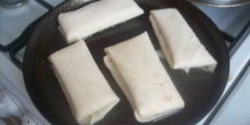 конвертики из лаваша с ветчиной и сыром