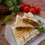 Рецепт Конвертиков с мясом и фасолью в лаваше