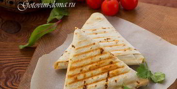 конвертики с мясом и фасолью в лаваше