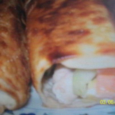 Лаваш из курицы с чесночным соусом